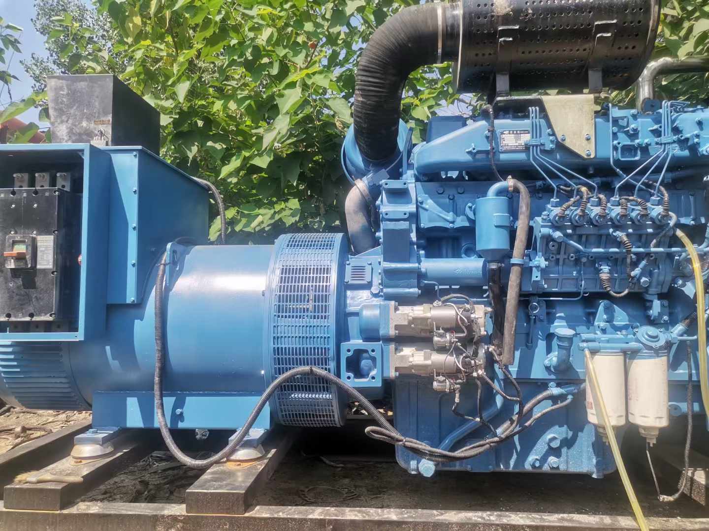 罗江详细说明降低 800kW 柴油发电机输出电流波动的方法